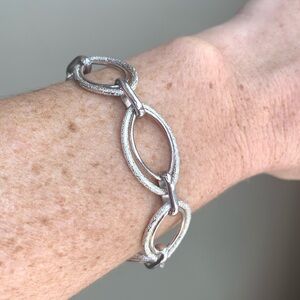 Monet Silver Tone Link Bracelet | Textured Oval Links | 7.5” Classic Jewelry